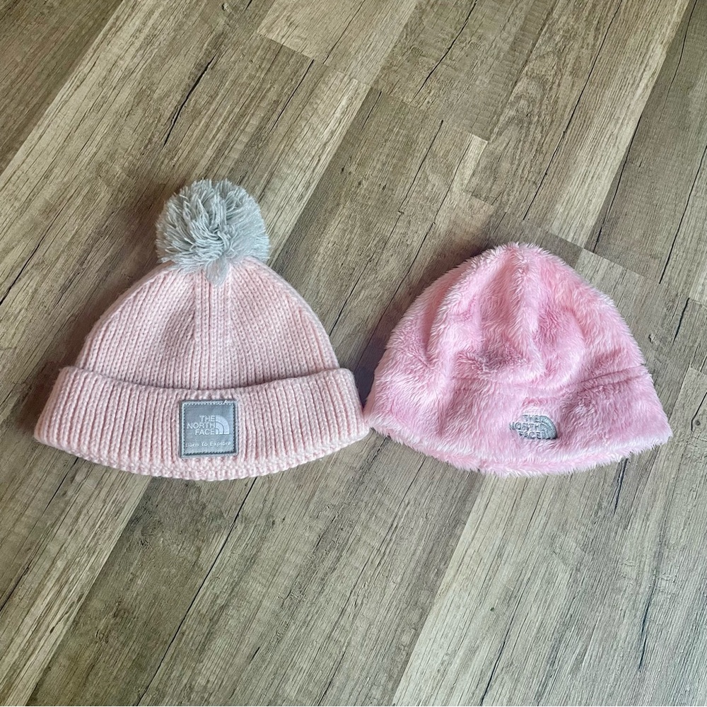 The North Face Littles Toddler Logo Pom Pom Beanie Fleece Hat lot 0-6 months